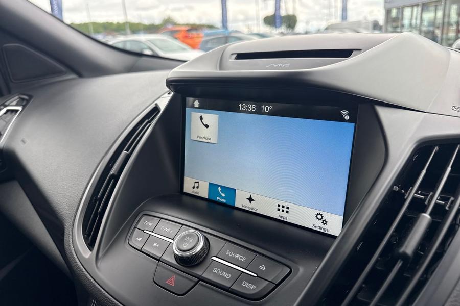 Ford KUGA Photo autoimg-6b3f2310df5dc660979fd3b24b25ac31ad272165.jpg
