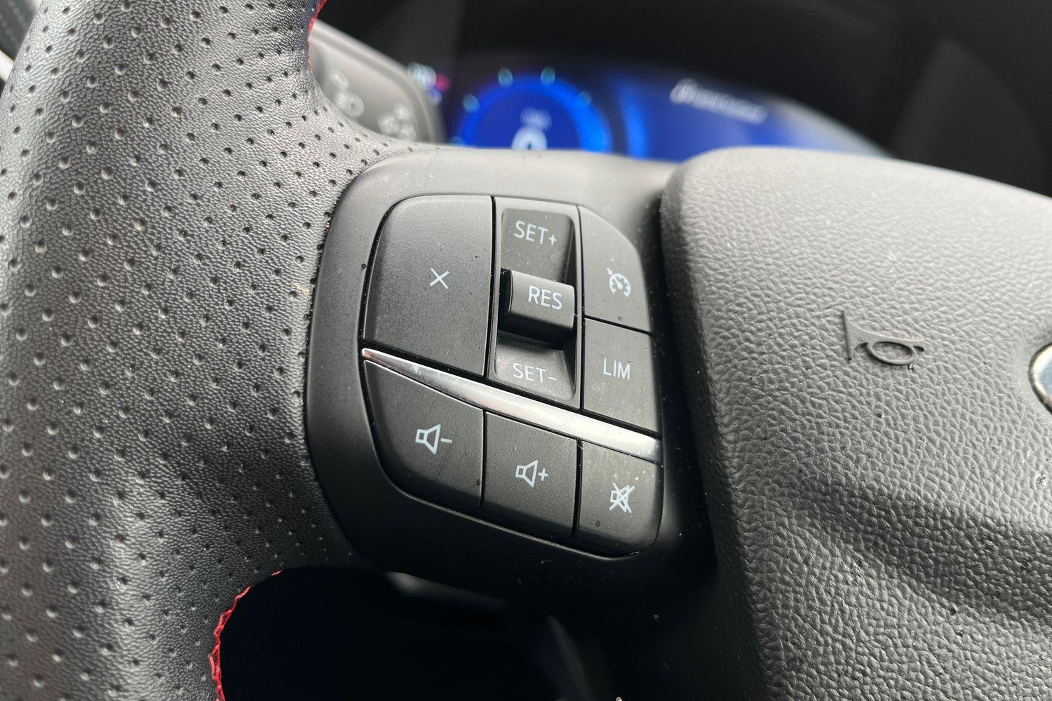 Ford Kuga Photo 34