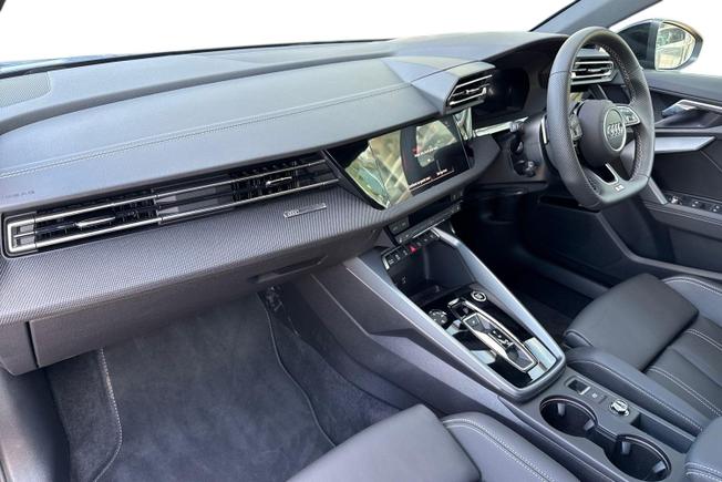 AUDI A3 Photo 2