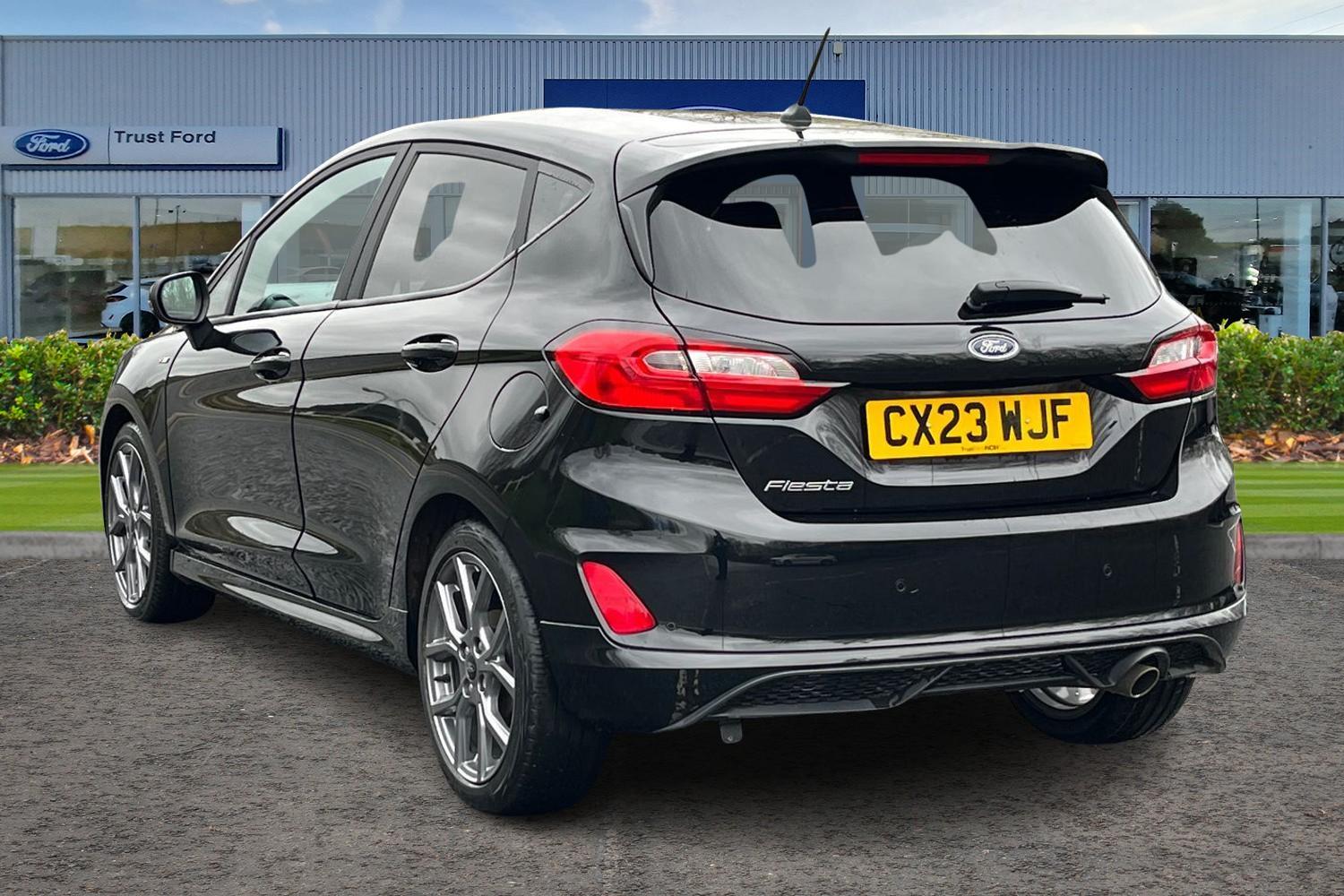 Ford FIESTA Photo 1