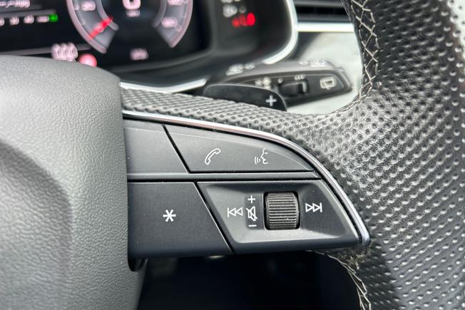 Audi Q7 Photo 17