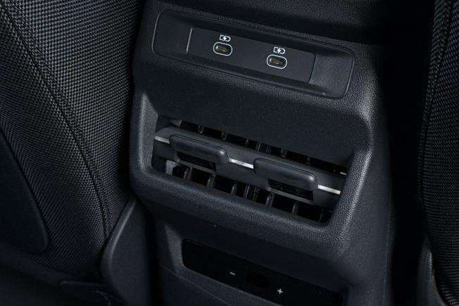 AUDI Q3 Photo 39