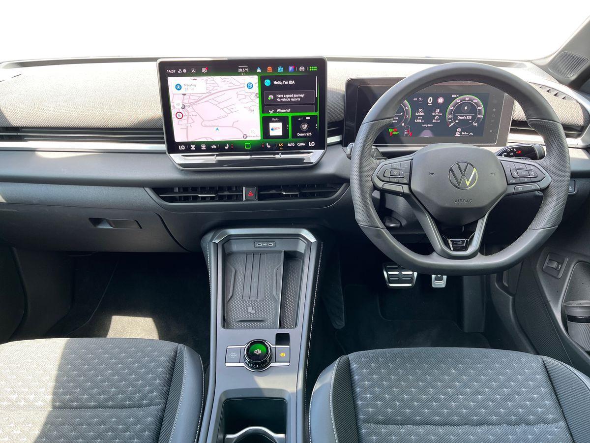 Volkswagen T-Roc Photo autoimg-6b5492e810fe97d3d96d9ba62d1080ae80e97256.jpg