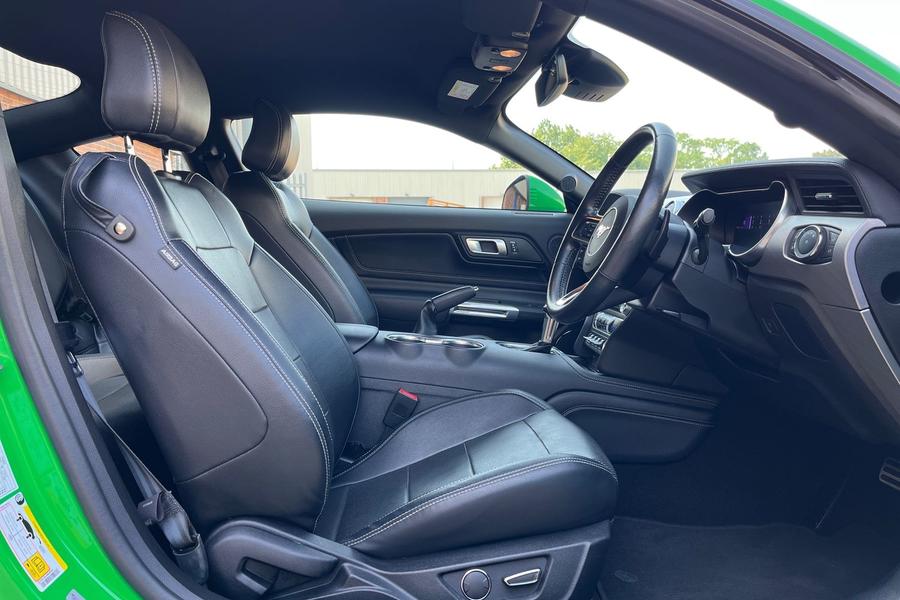 Ford Mustang Photo autoimg-6b56f58478c8cfdca375e3efadbb3cd50fe12d12.jpg