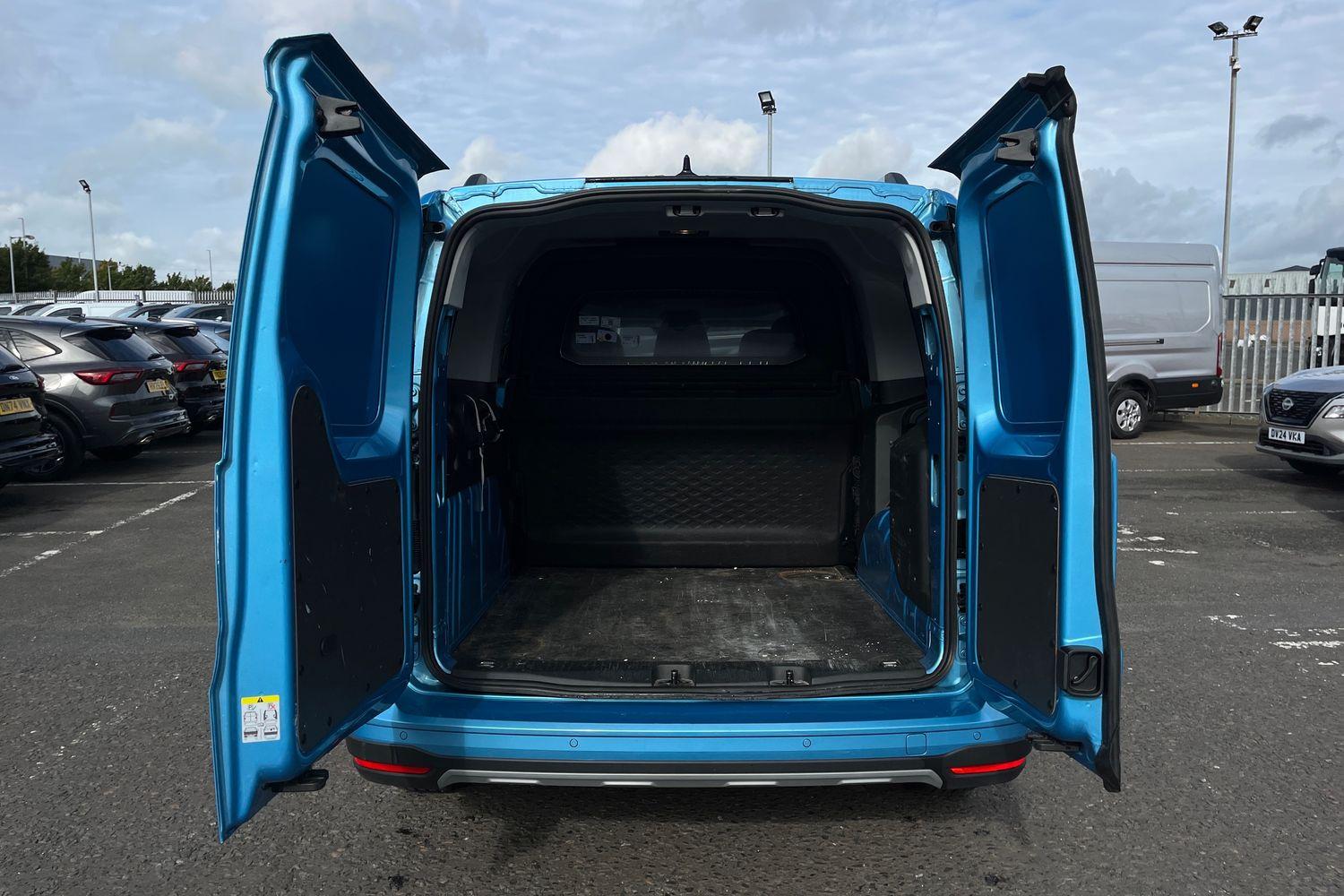 Ford TRANSIT CONNECT Photo 5