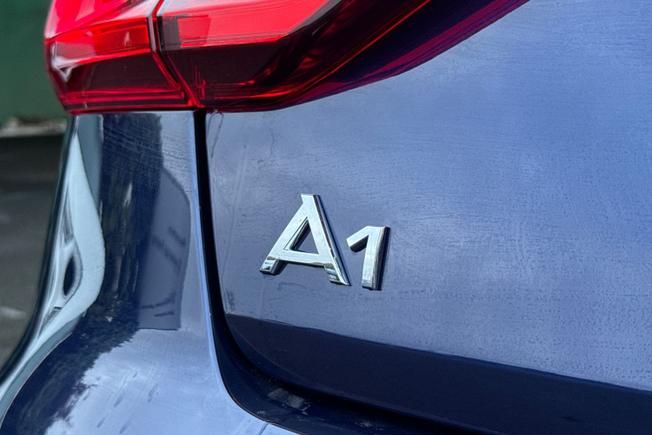 AUDI  A1 Photo 27