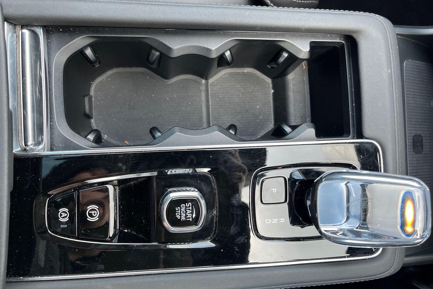 Volvo XC90 Photo 31