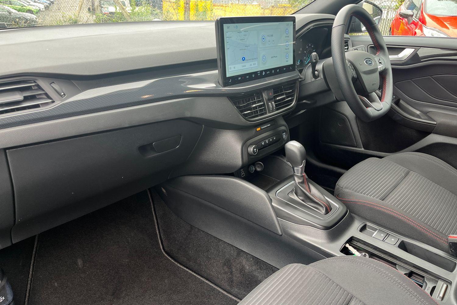 Ford FOCUS Photo 17