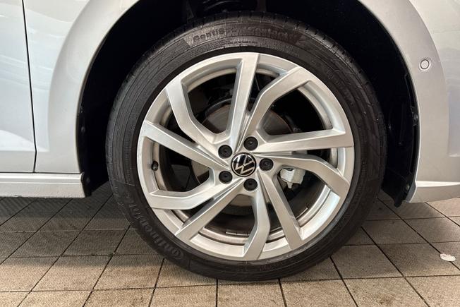 VOLKSWAGEN Polo Photo 5