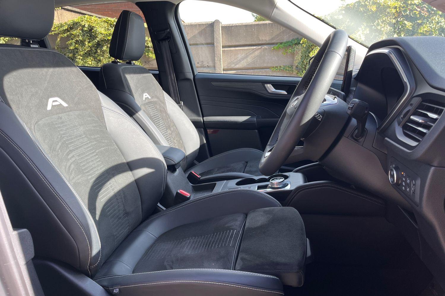 Ford KUGA Photo 16