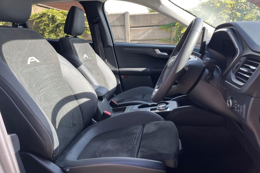 Ford KUGA Photo autoimg-6b6069366472c0af374a729783c68b5a6651d12b.jpg