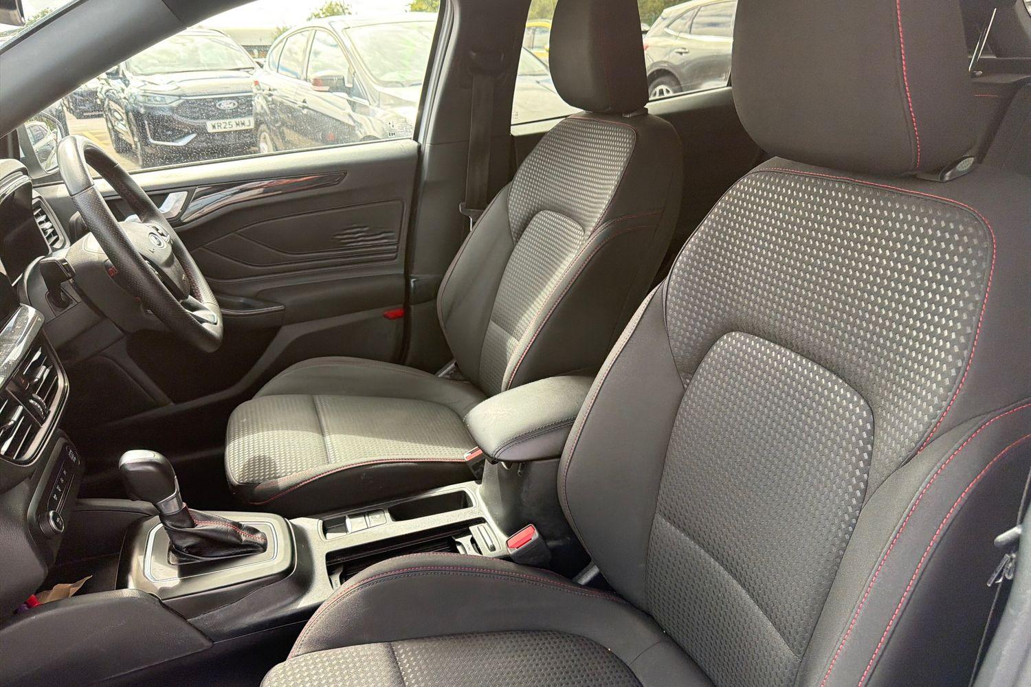 Ford FOCUS Photo 18