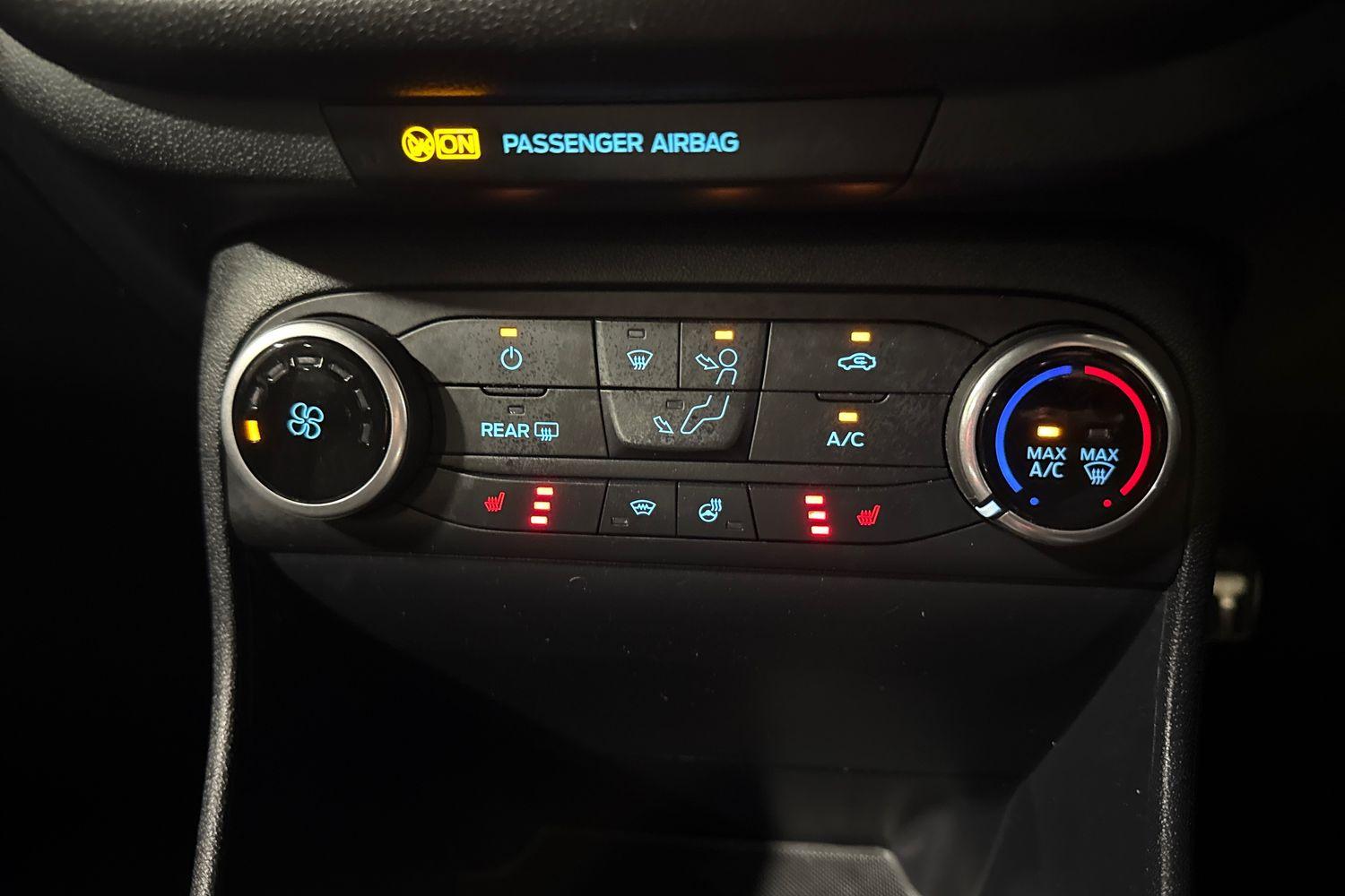 Ford FIESTA Photo 31