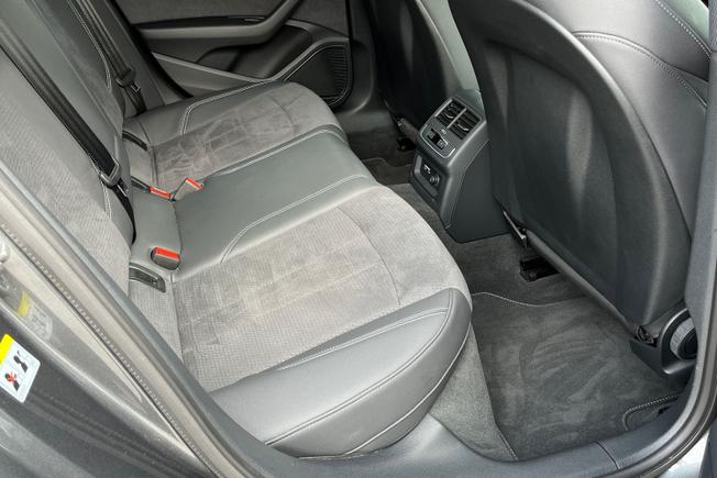 AUDI A4 Photo 41