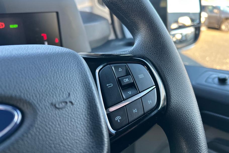 Used Ford E-TRANSIT CUSTOM 30