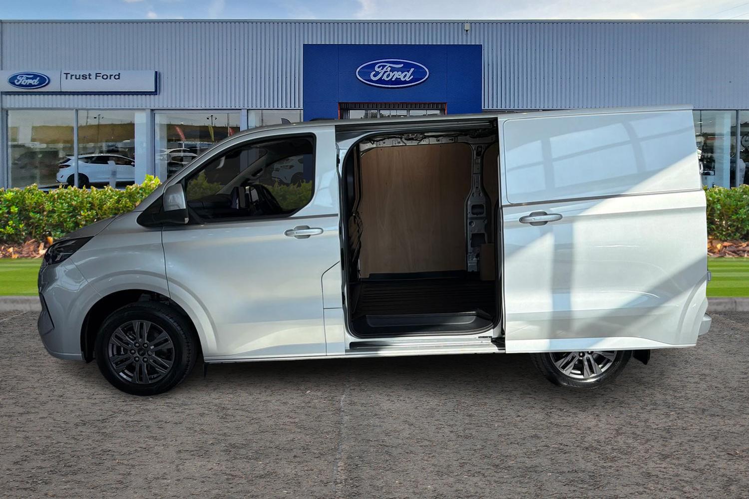 Ford TRANSIT CUSTOM Photo 4