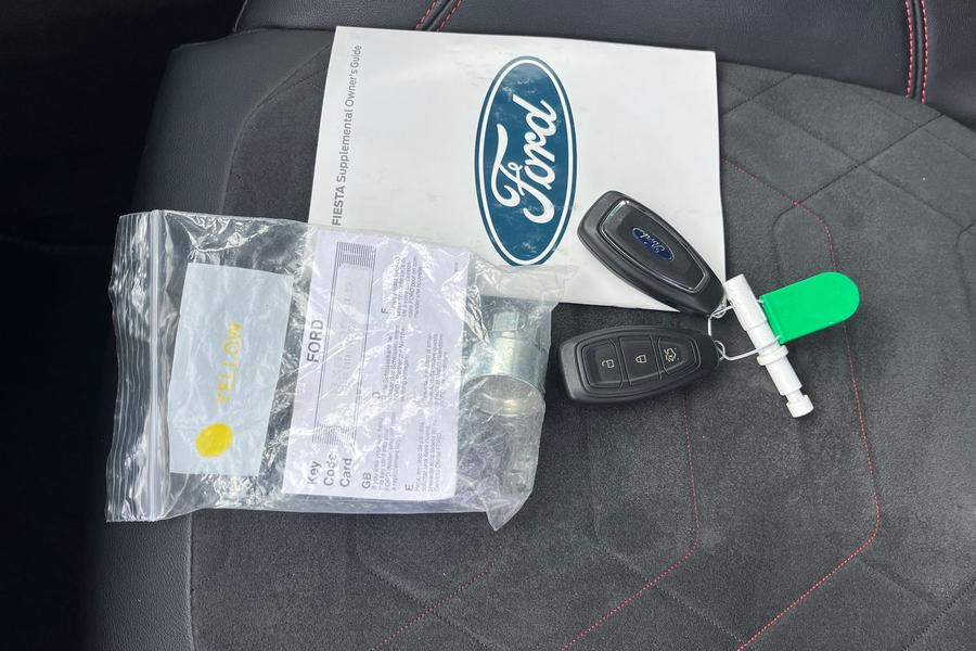 Ford Fiesta Photo autoimg-6b75ebc481421af493d978842ba01f413a1f5cbf.jpg