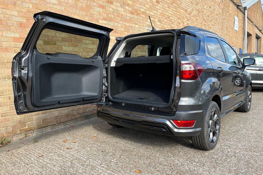 Ford ECOSPORT Photo autoimg-6b784592aaa47925f99dc99bd14ee05a5da7c012.jpg