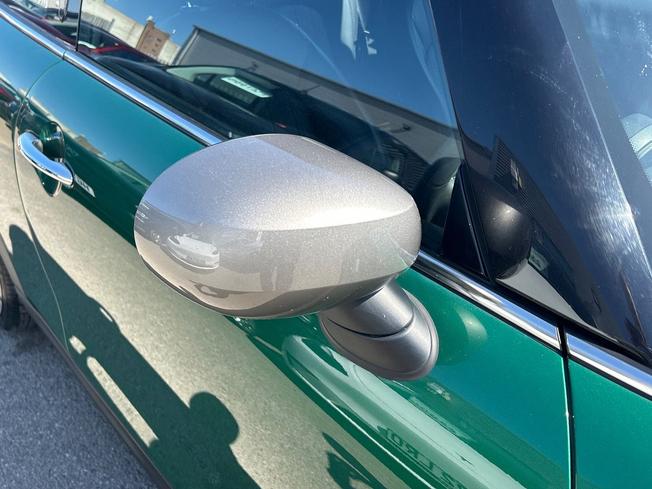 MINI Hatch Photo 20
