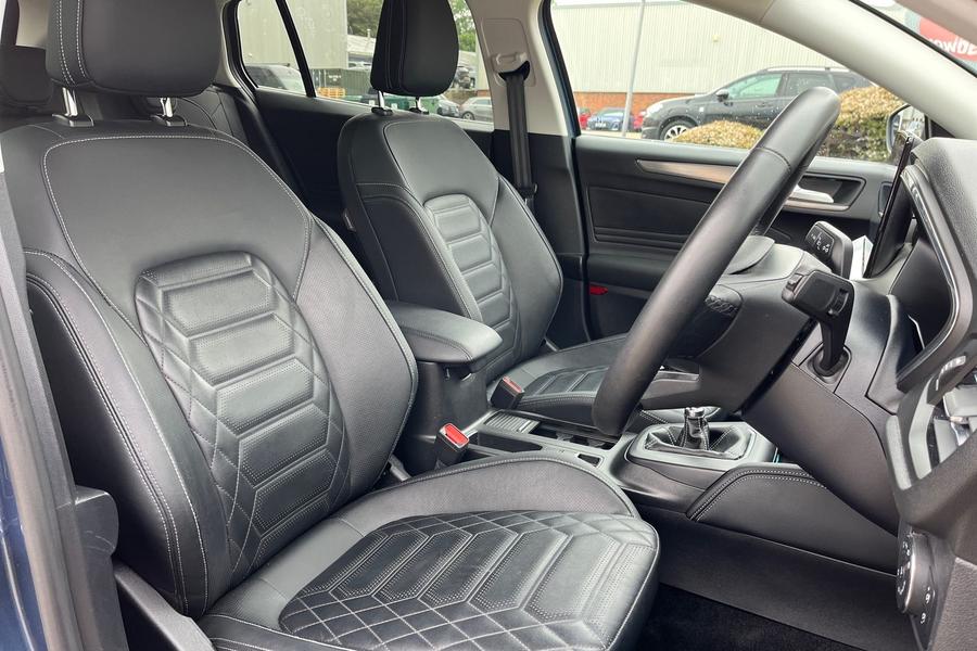 Ford Focus Photo autoimg-6b7d2cb3ab6b505defc8a025d998e186ef85f757.jpg