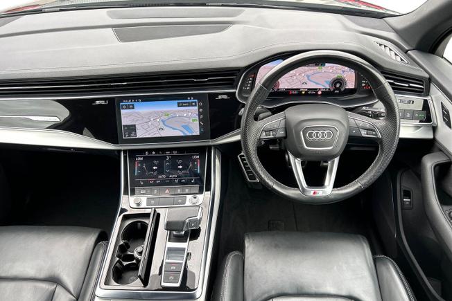 Audi Q7 Photo 10