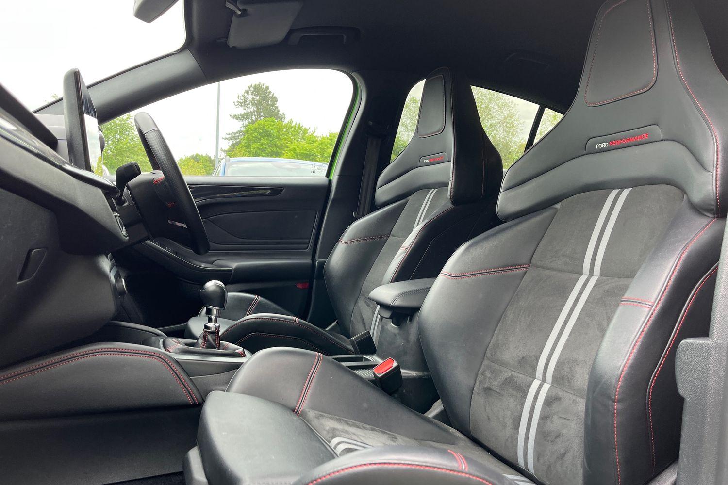 Ford Focus Photo 18