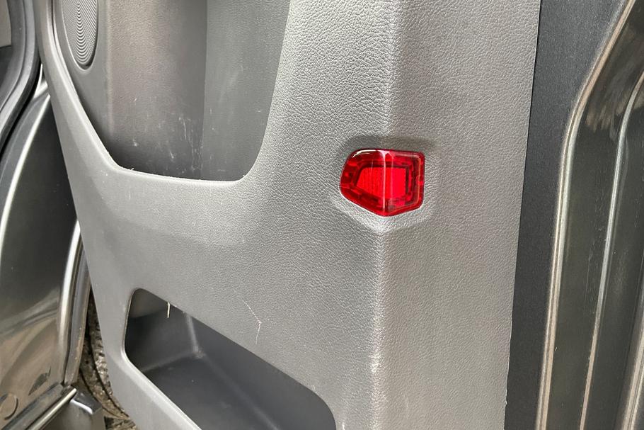 Used Ford TRANSIT CUSTOM KD23HNN 36