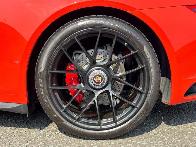 PORSCHE 911 Photo 32