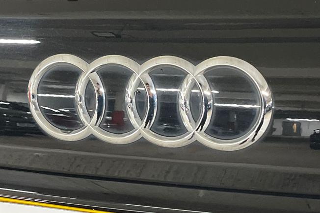 Audi Q7 Photo 35