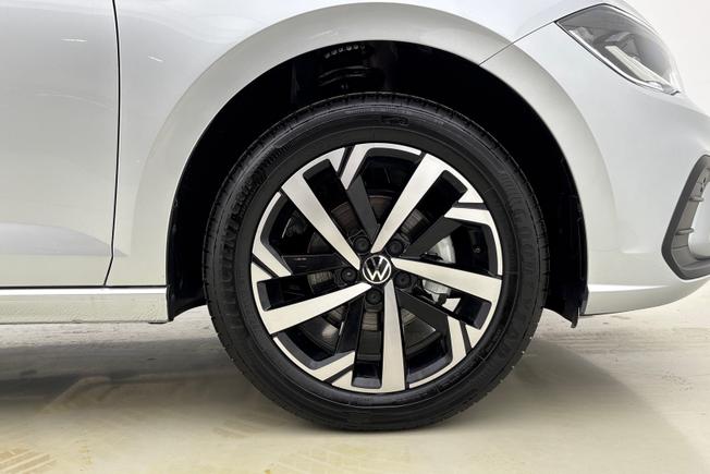 VOLKSWAGEN Polo Photo 5
