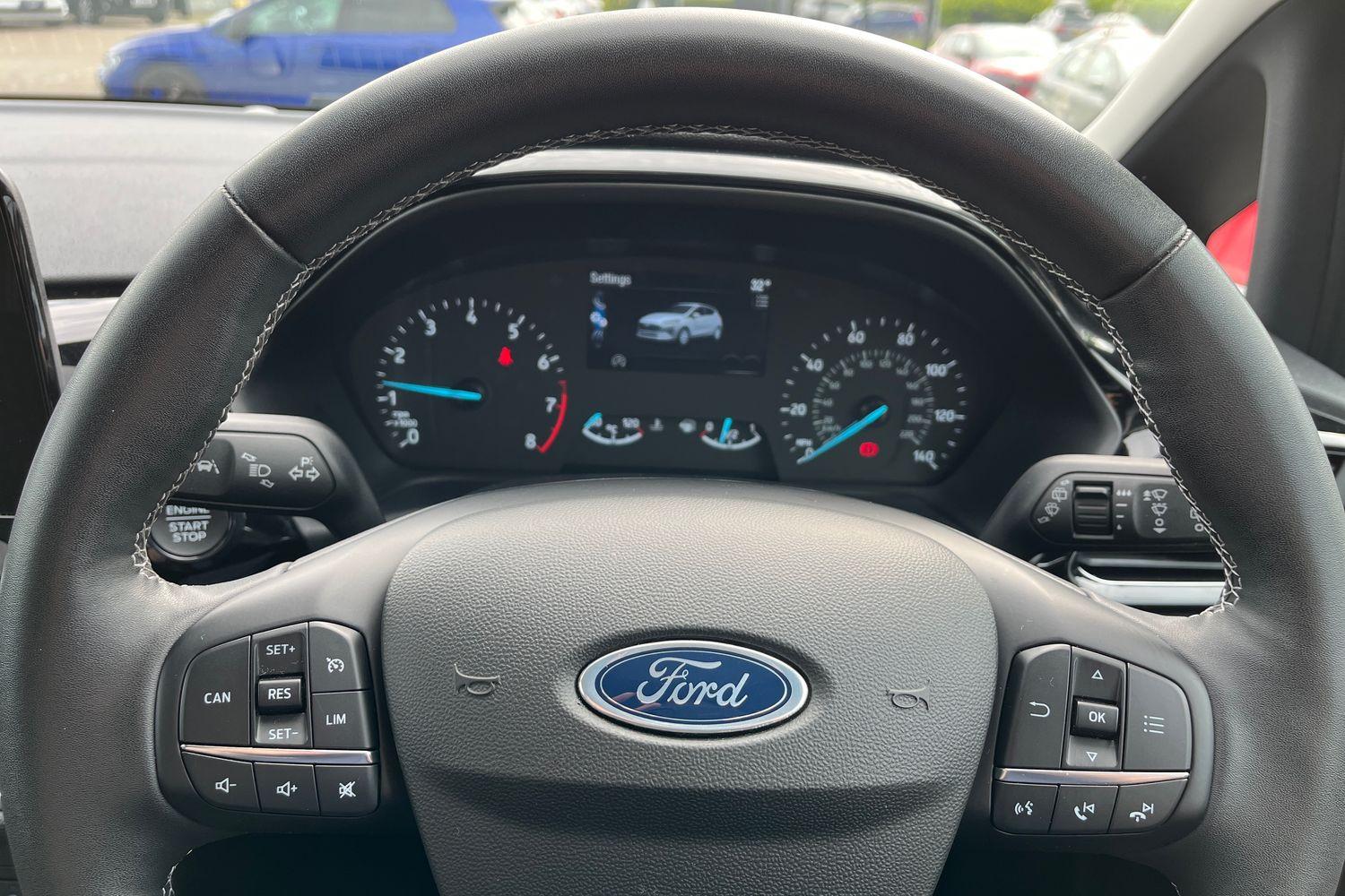 Ford Fiesta Photo 11