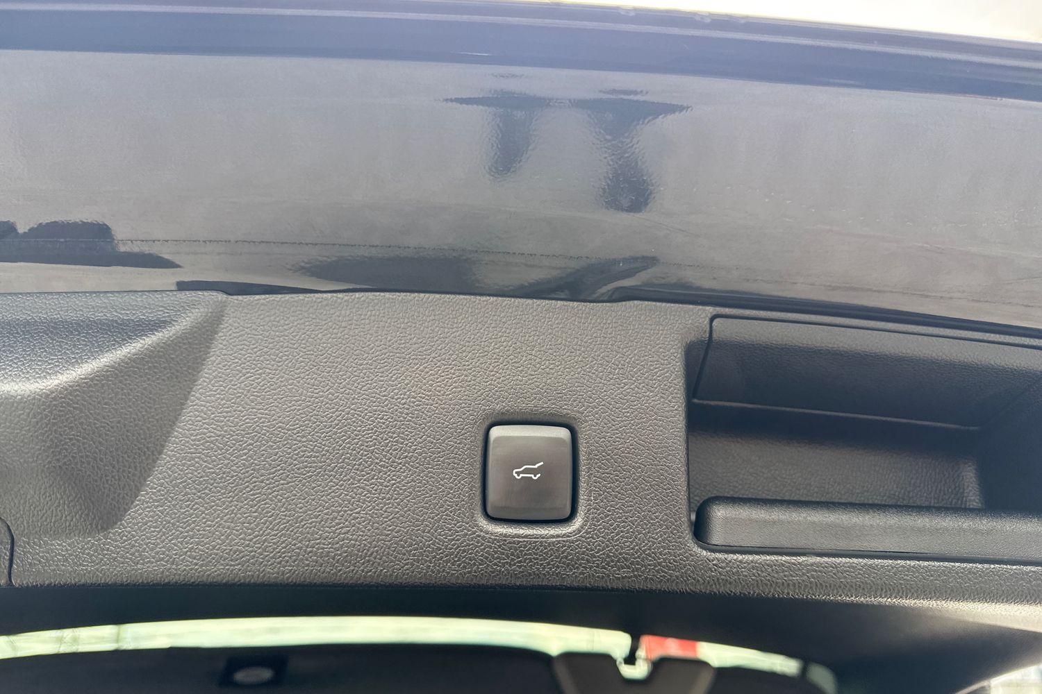 Ford KUGA Photo 38