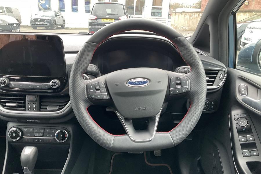 Ford FIESTA Photo autoimg-6b8ec32f404f2595e9b4f7ba057360cac88fcb4f.jpg