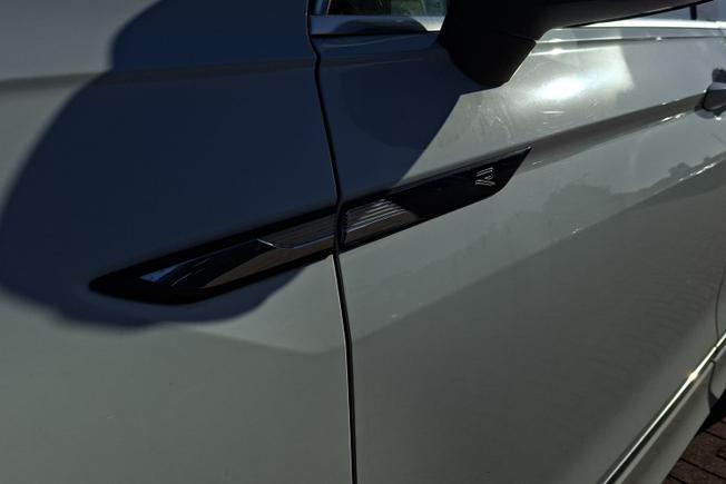 VOLKSWAGEN Tiguan Photo 20