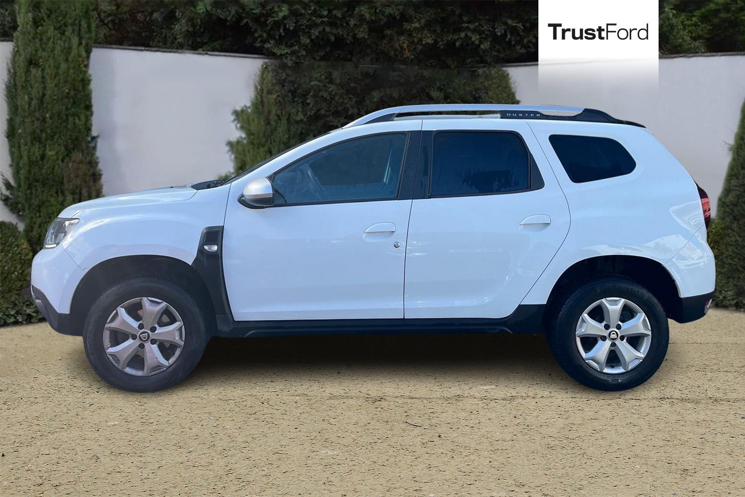 Dacia DUSTER Photo 2