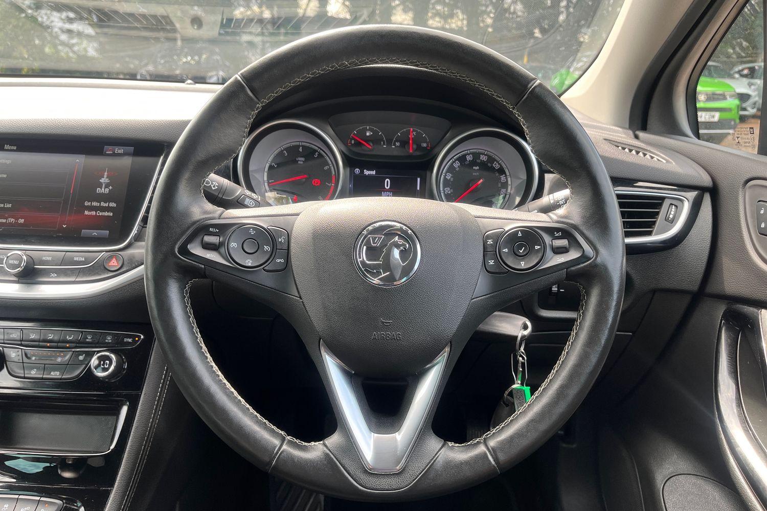 Vauxhall ASTRA Photo 11
