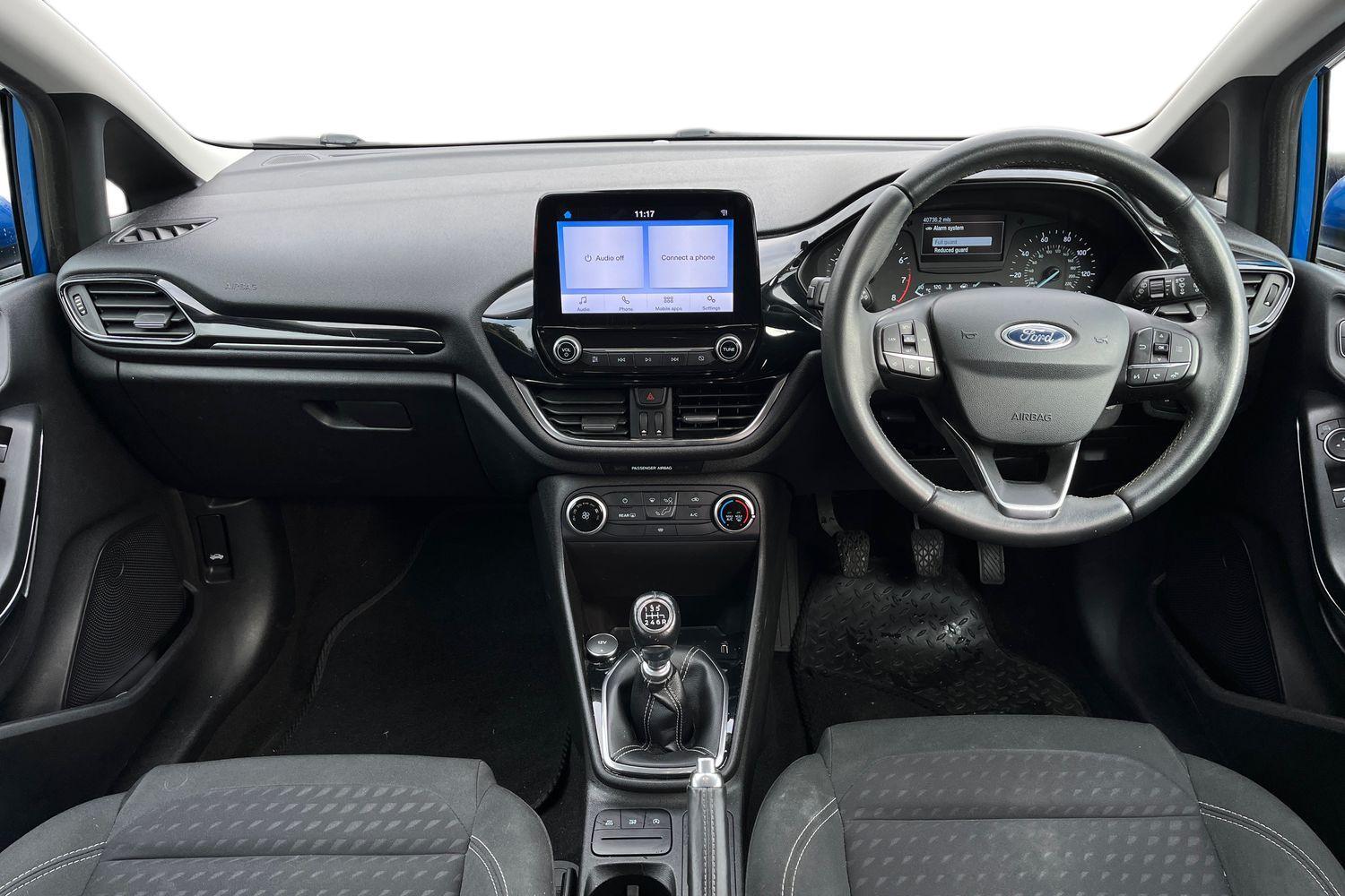 Ford Fiesta Photo 9