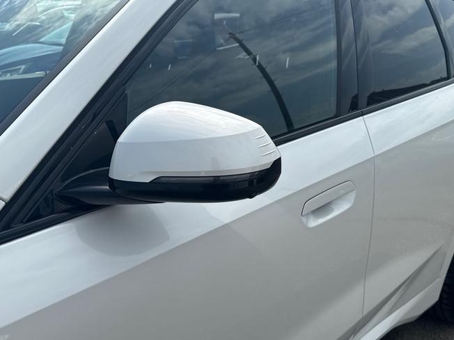 BMW X1 Photo 36