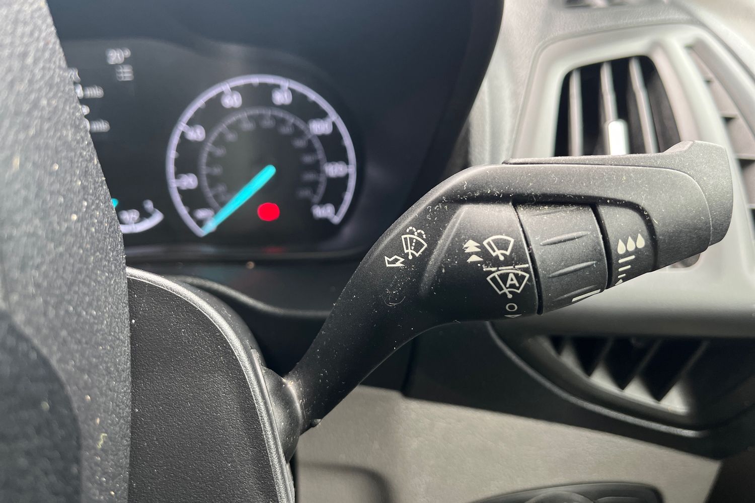 Ford TRANSIT CONNECT Photo 17