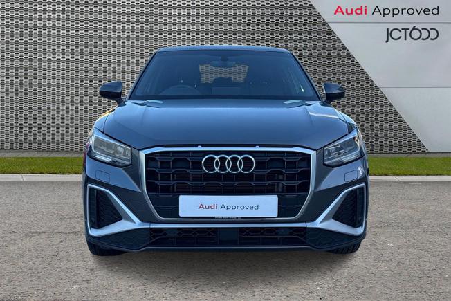 AUDI Q2 Photo 9