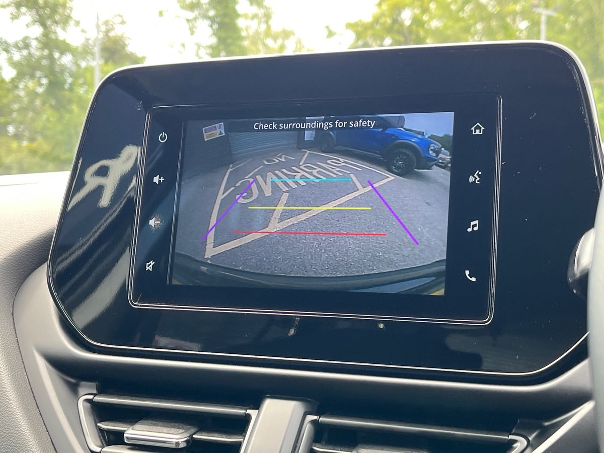 Suzuki S-Cross Photo 10