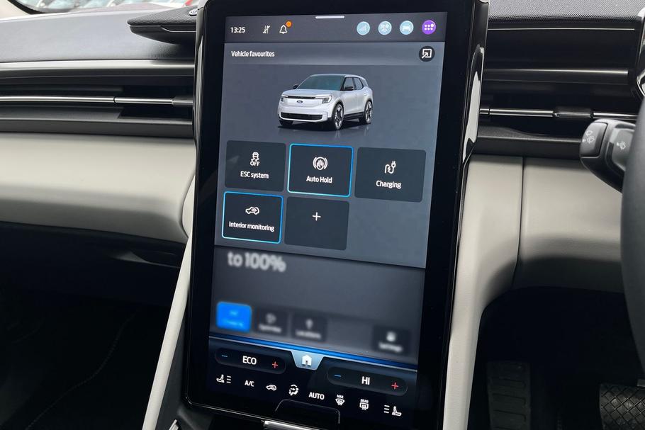 Used Ford EXPLORER 29