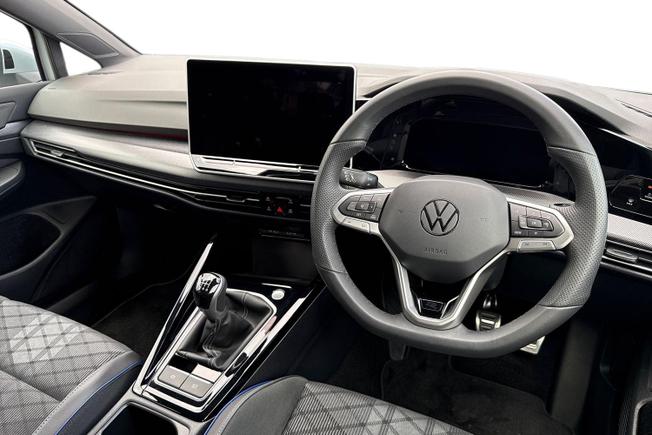 VOLKSWAGEN Golf Photo 6