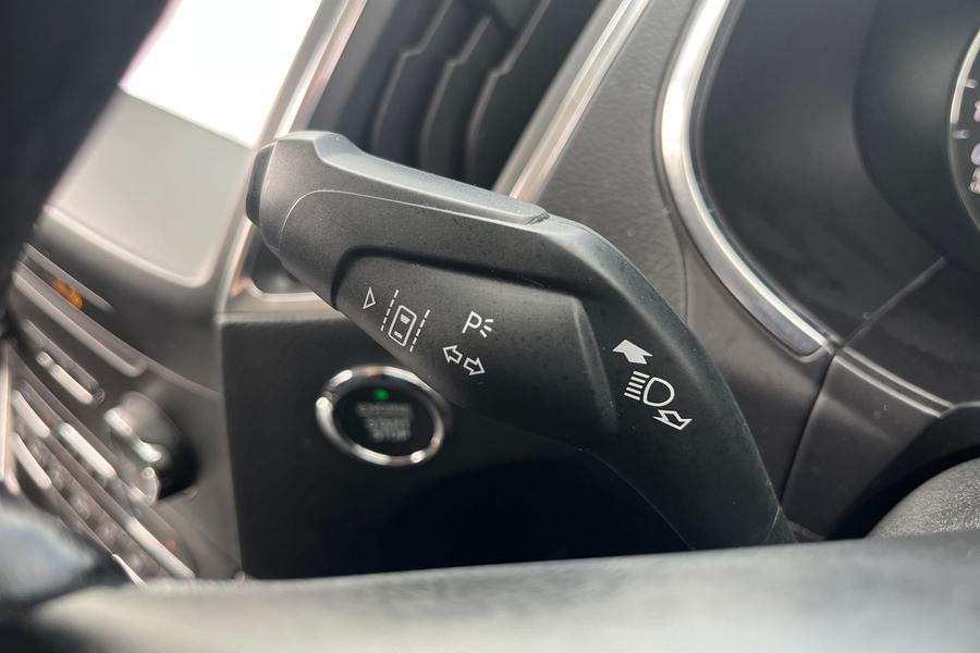 Ford Galaxy Photo autoimg-6bafb5b2bfc6ddcc0d0da35b58a5b3b0103f693a.jpg