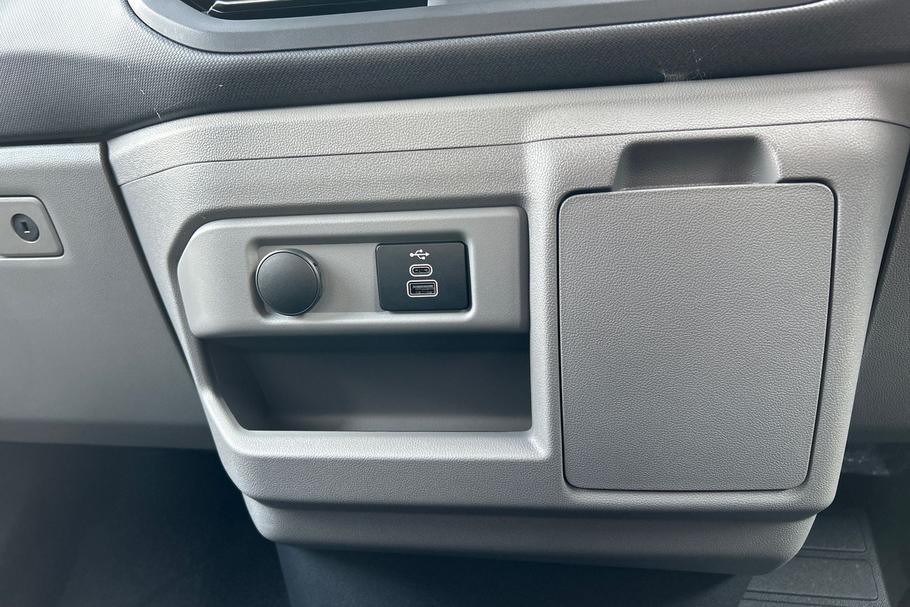 Used Ford E-TOURNEO CUSTOM 38