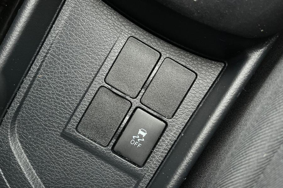 Toyota Yaris Photo autoimg-6bb30dac7409fc881c4335c3100db4b157848c4c.jpg