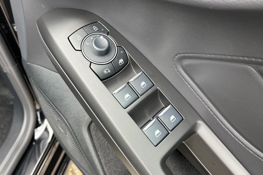 Ford Focus Photo autoimg-6bb5dfec572222cacf34e7a0bc3ee239d50502e2.jpg