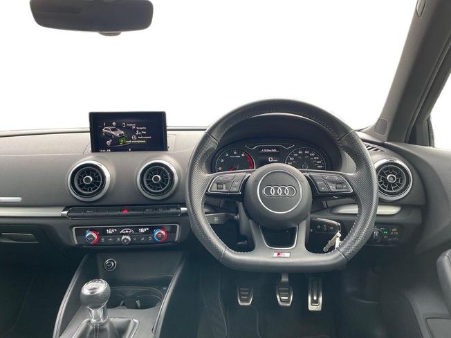AUDI A3 Photo 11