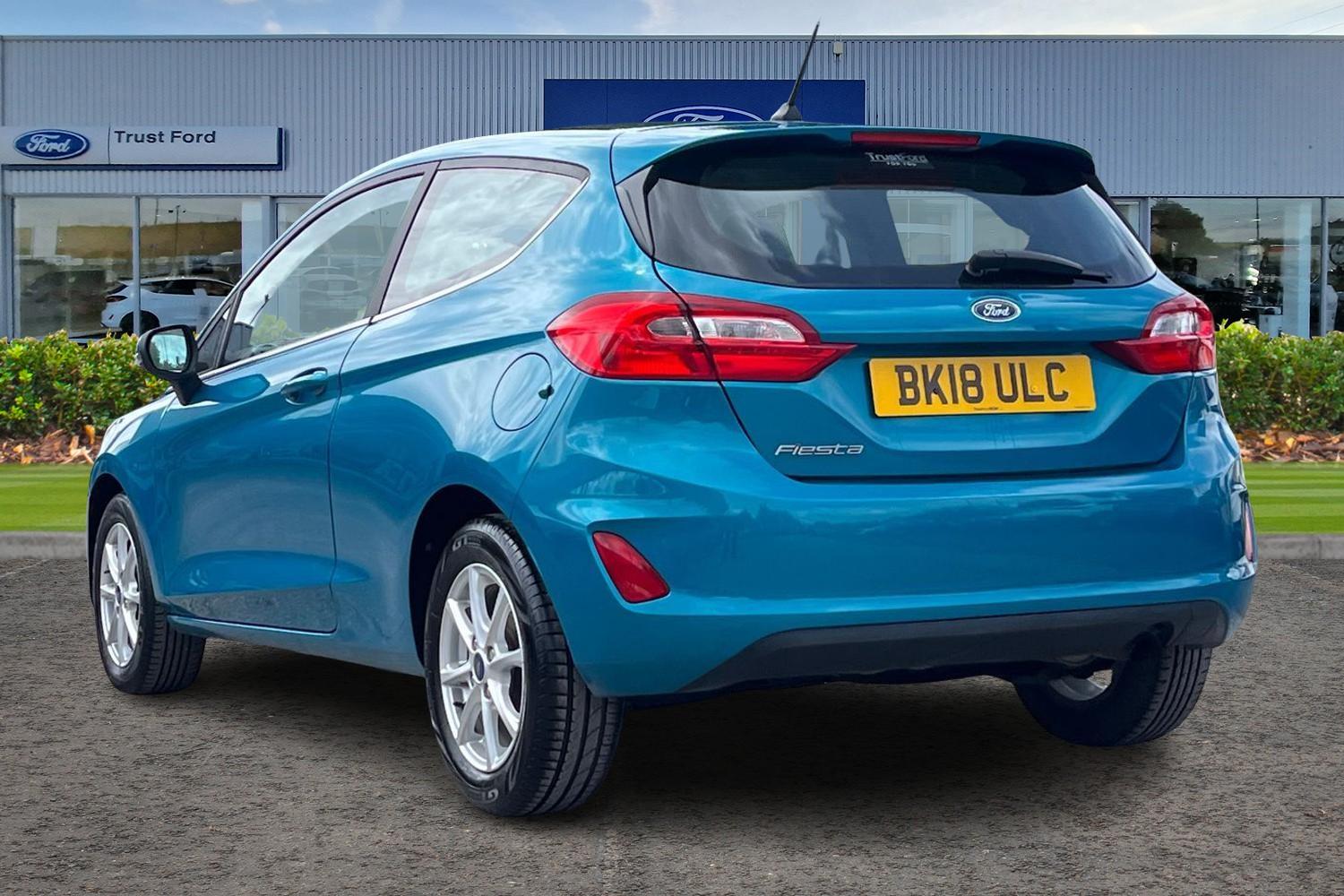 Ford Fiesta Photo 1
