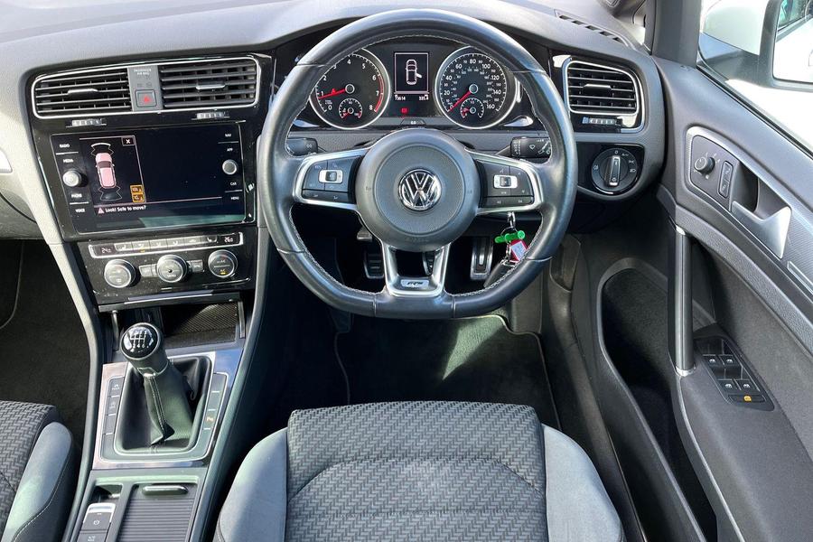 Volkswagen GOLF Photo autoimg-6bba3921de100b6062bc39c8bc314bcfca3dc907.jpg